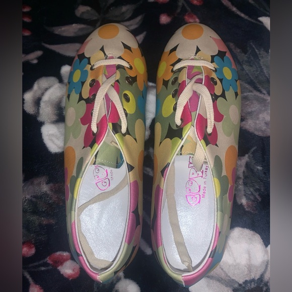 Coby Shoes - Picture 3 of 9